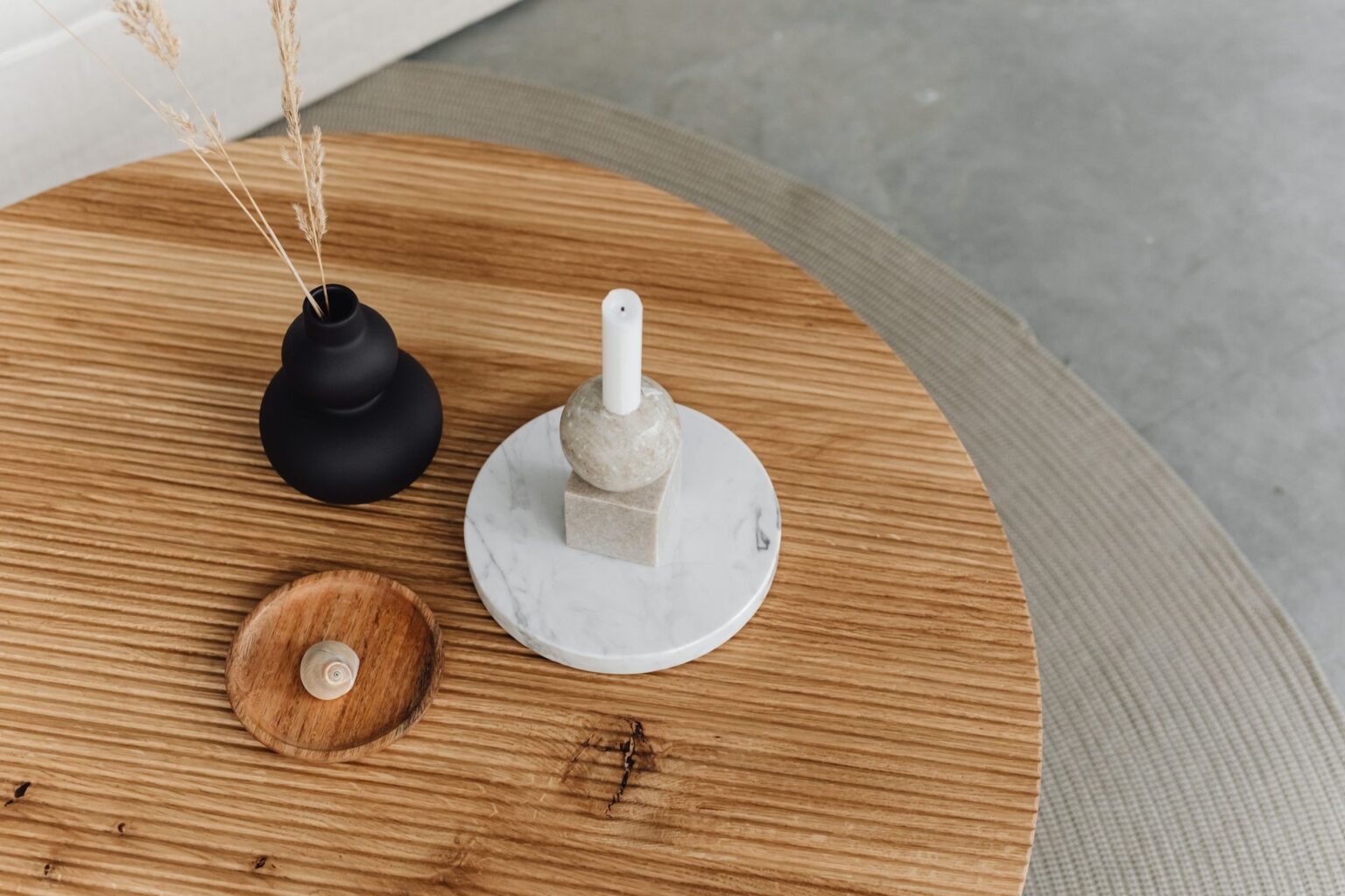 Oak coffee table top with candle and dish